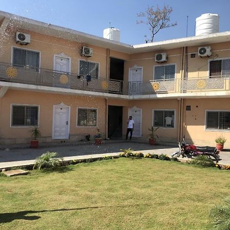 Hotel Islamabad Crown Ravalpindi Kültér fotó